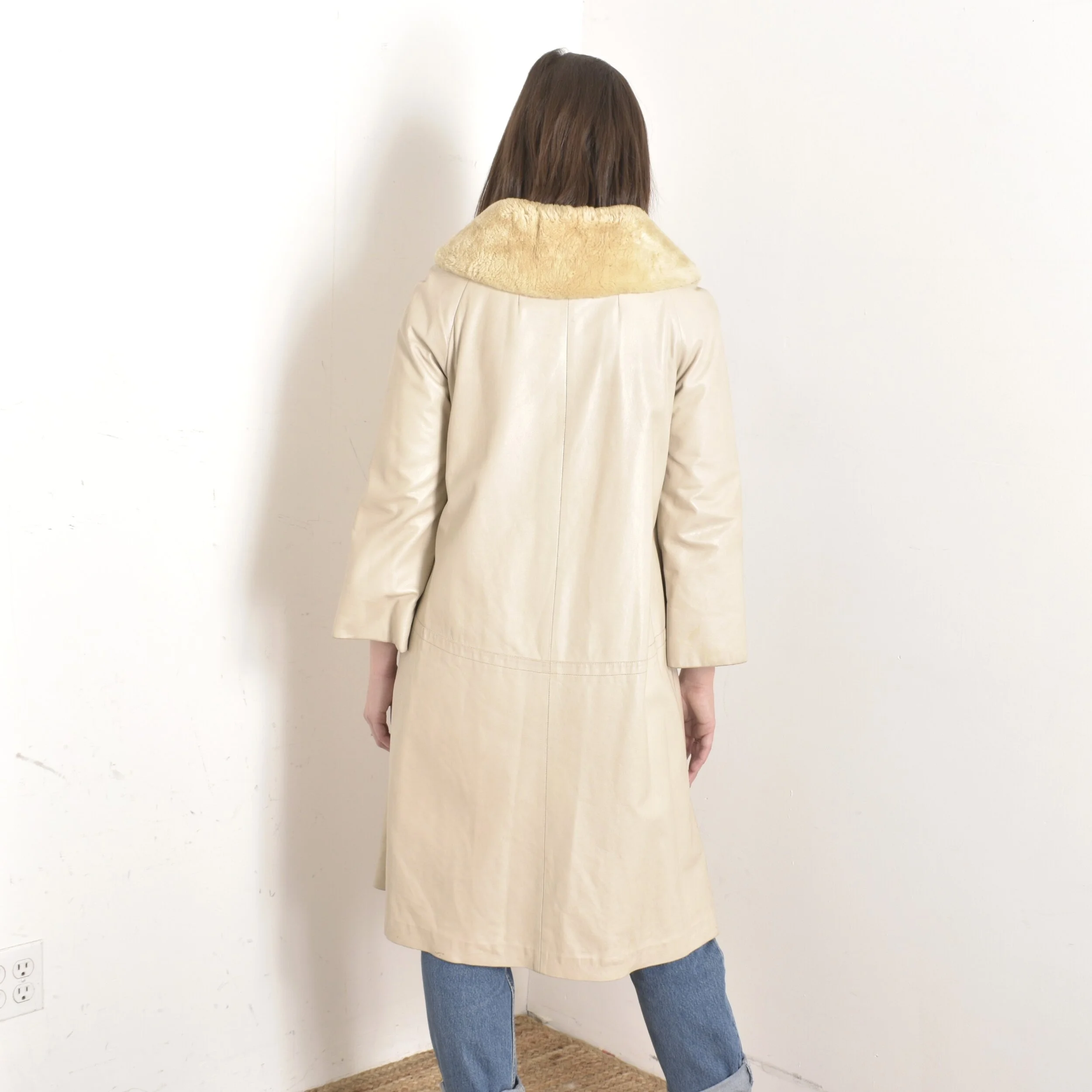 ジャケット・アウター theVirgins cream fur coat theVirgins cream fur coat